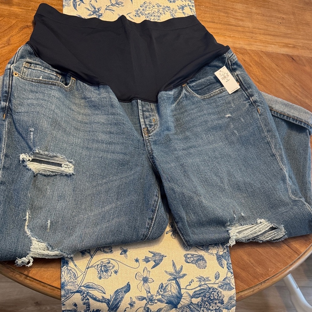 Old Navy Maternity Straight Leg Jeans NWT 18 Short